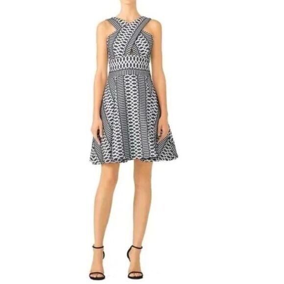 Hunter Bell Fit & Flare Cross Neck Cut Out Geometric Print Dress 2 - Picture 1 of 9